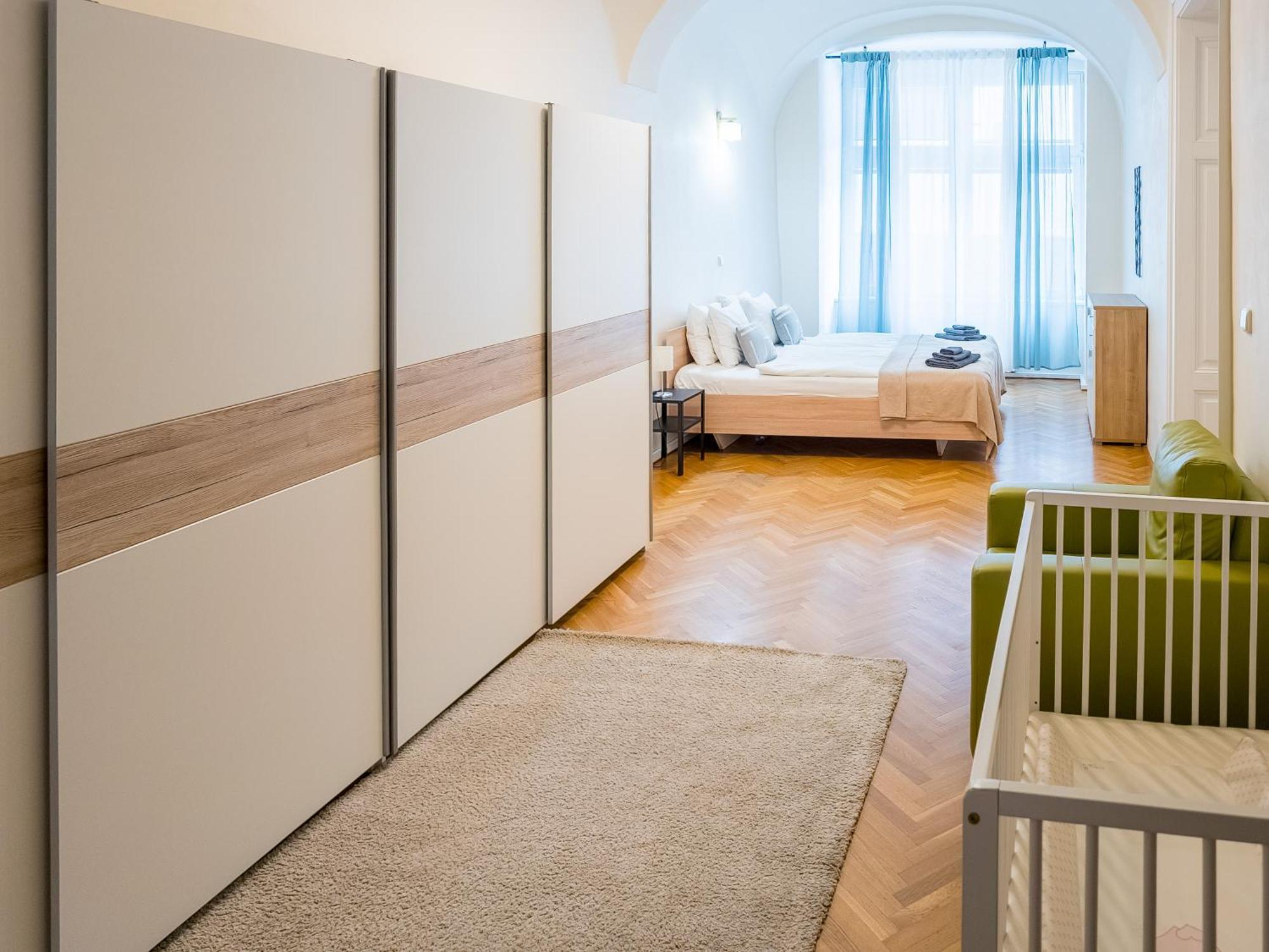Luxury Vincents Apartments Kosice Exterior photo